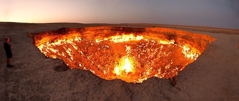 “The Door to hell”- a fire that has lasted for 42 years in the Turkmenistan desert