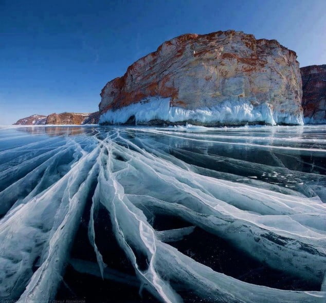 Frozen-Lake-Baikal-Siberia-Russia-634x589