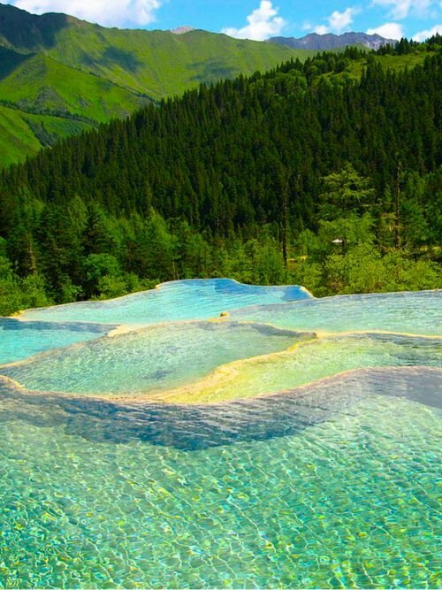 Rock-Pools-Canadian-Mountains